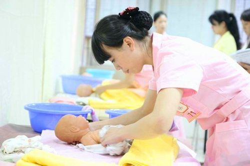 婴儿水中毒怎么办？妈妈只需掌握三点补水原则