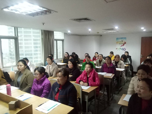 龙人学校第115期小儿推拿班今天开班啦！